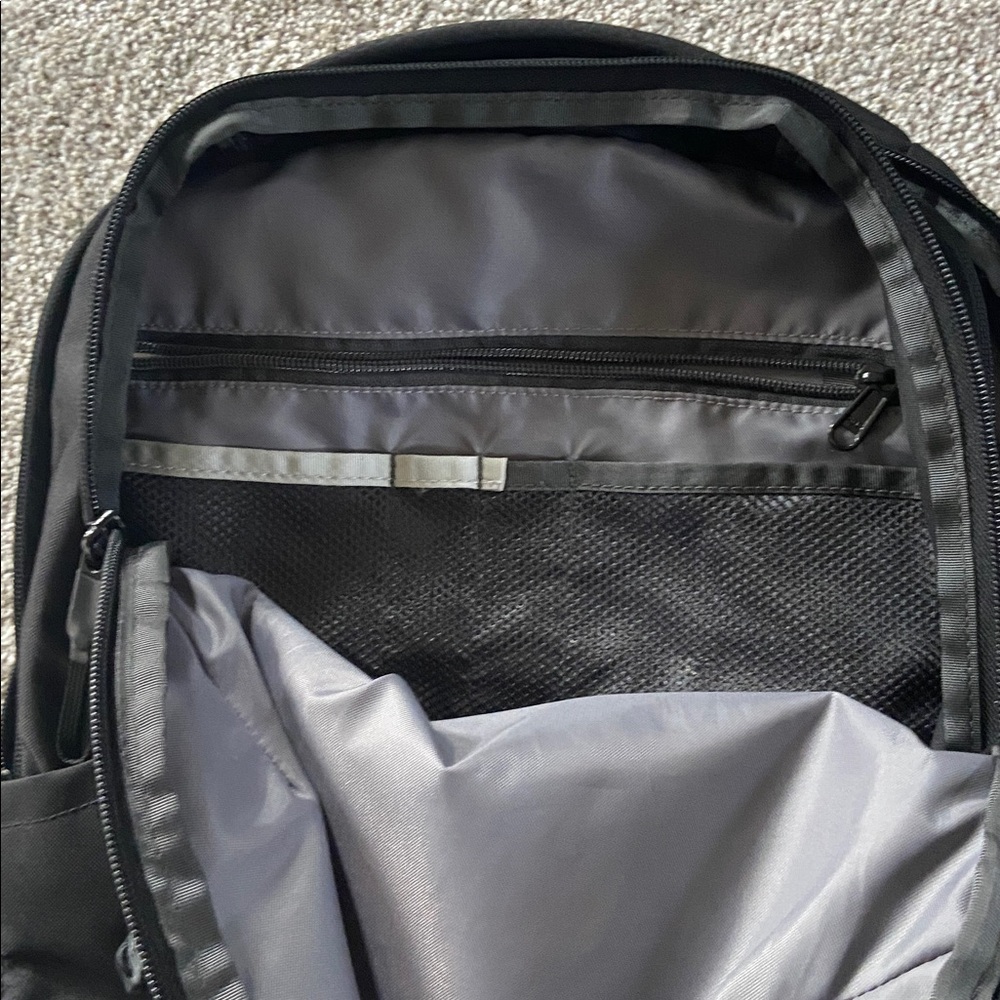 THE NORTH FACE | One Size Jester Backpack - Picture 2 of 4